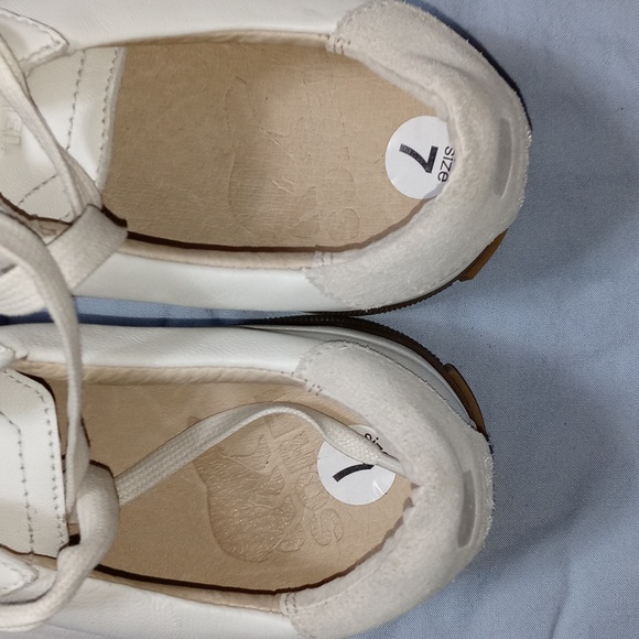 Sorel Womens White Leather Sneakers Size 7 Lace Up Shoes - Picture 5 of 10